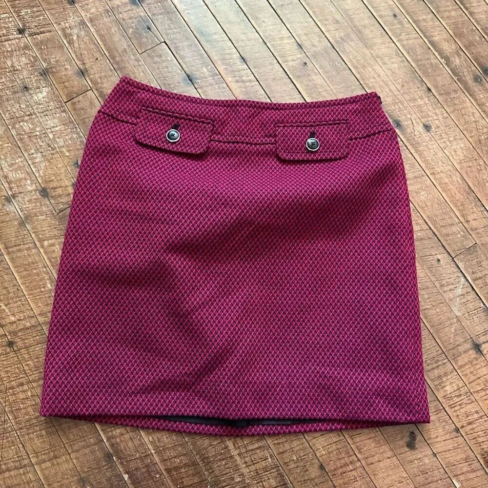 White House Black Market black red office siren 00P pencil skirt